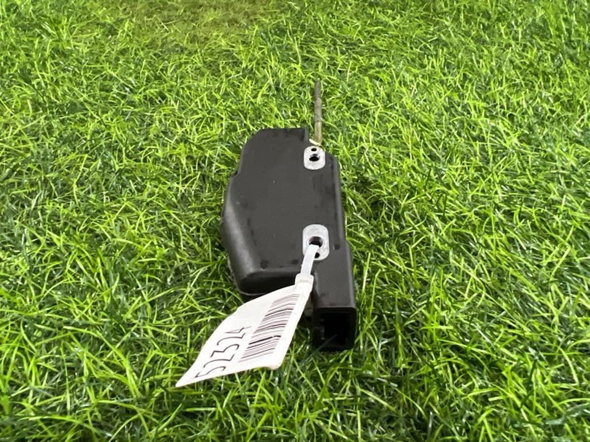Активатор лючка бензобака — фото 5