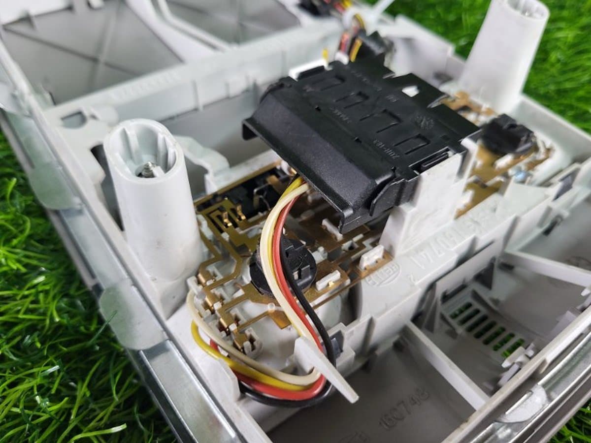 Плафон подсветки салона — фото 13