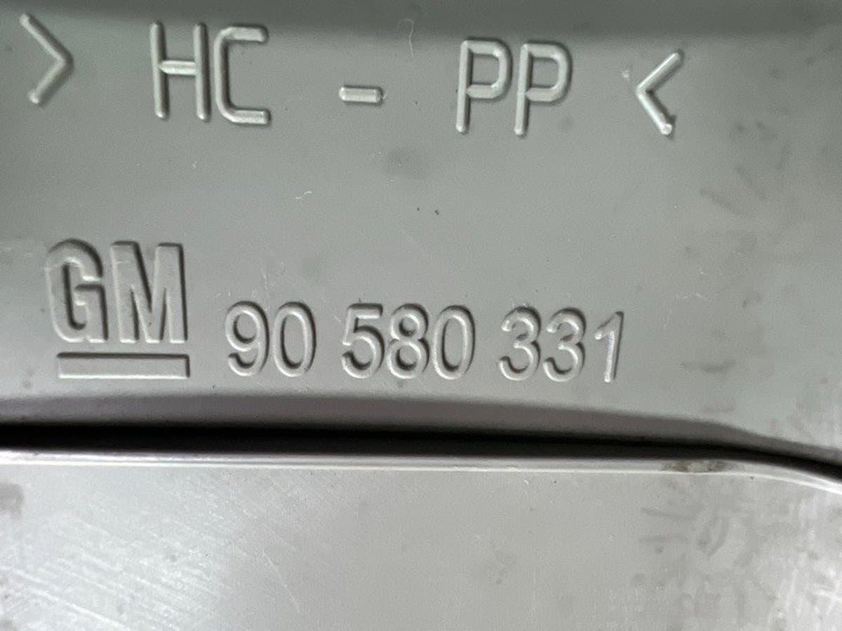 Накладка замка багажника — фото 2