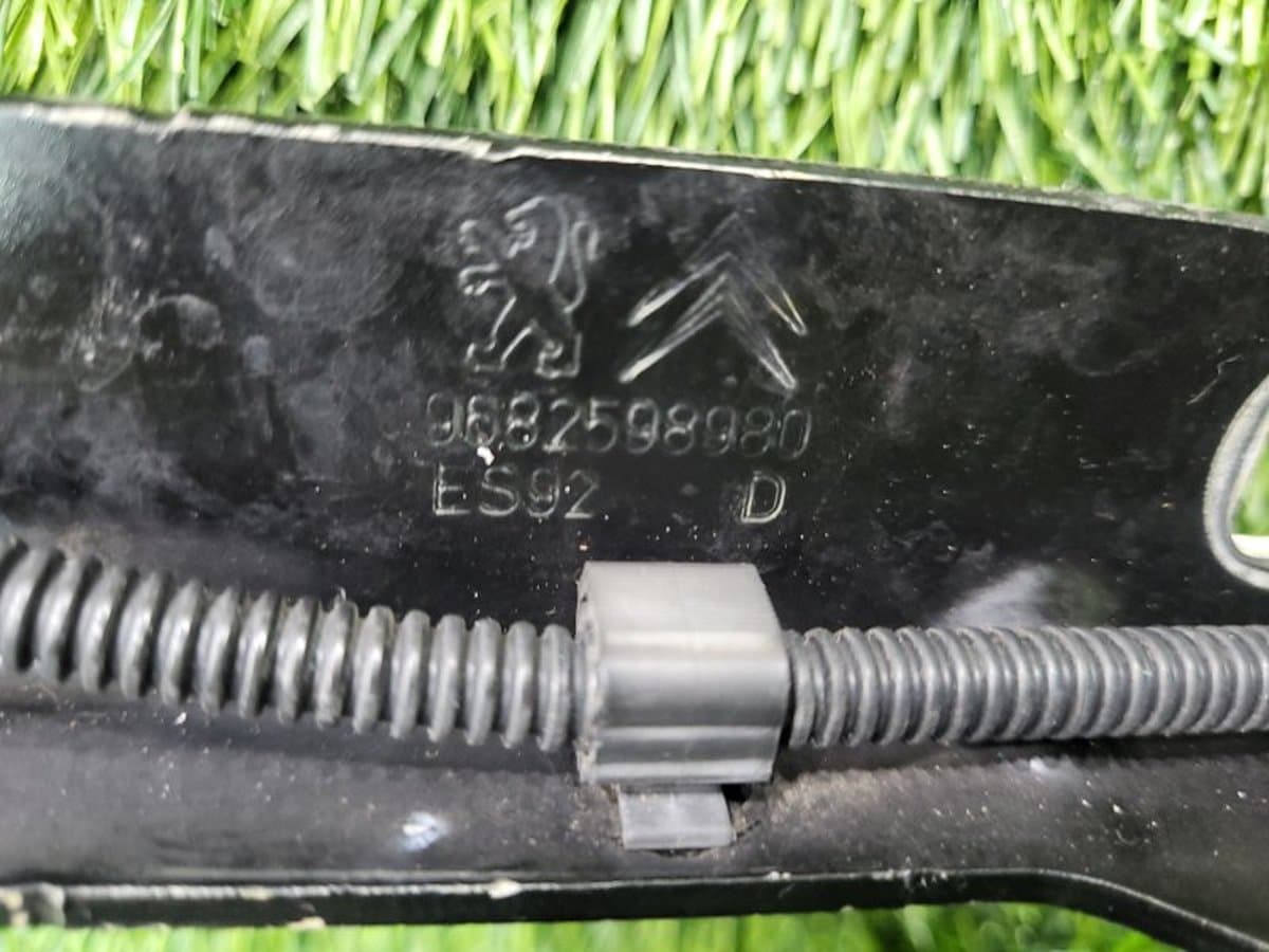 Петли капота — фото 7