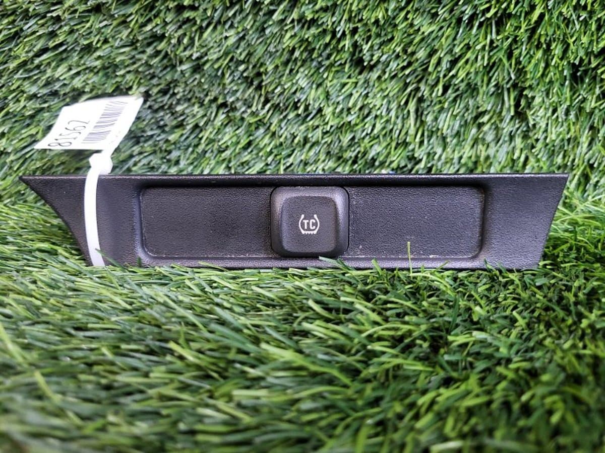 Кнопка антипробуксовочной системы — фото 5