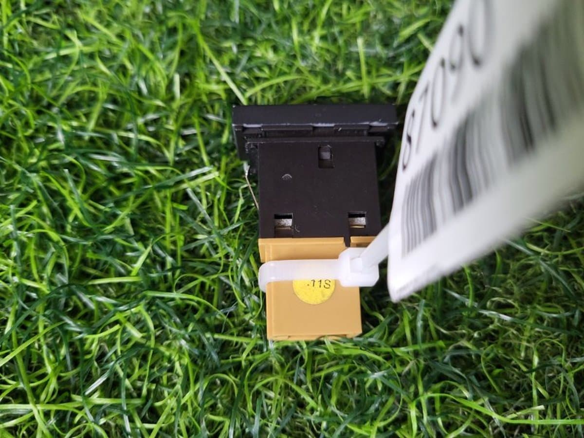 Кнопка управления шторой — фото 9