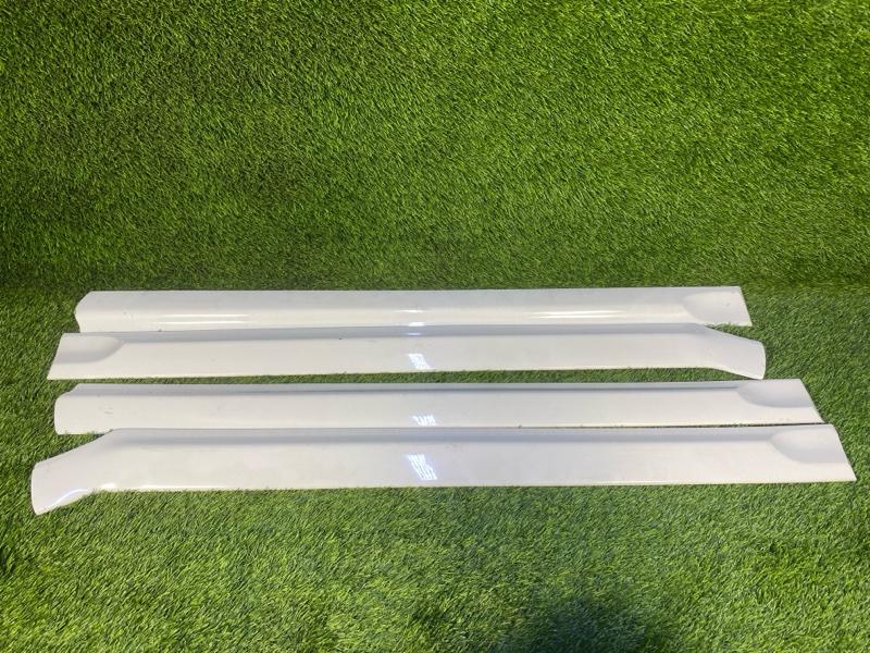 Молдинги дверей комплект