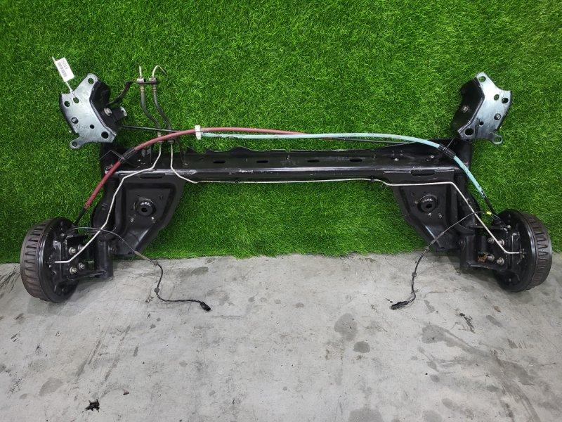 Задняя балка в сборе