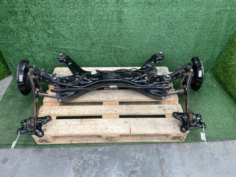 Задняя балка в сборе