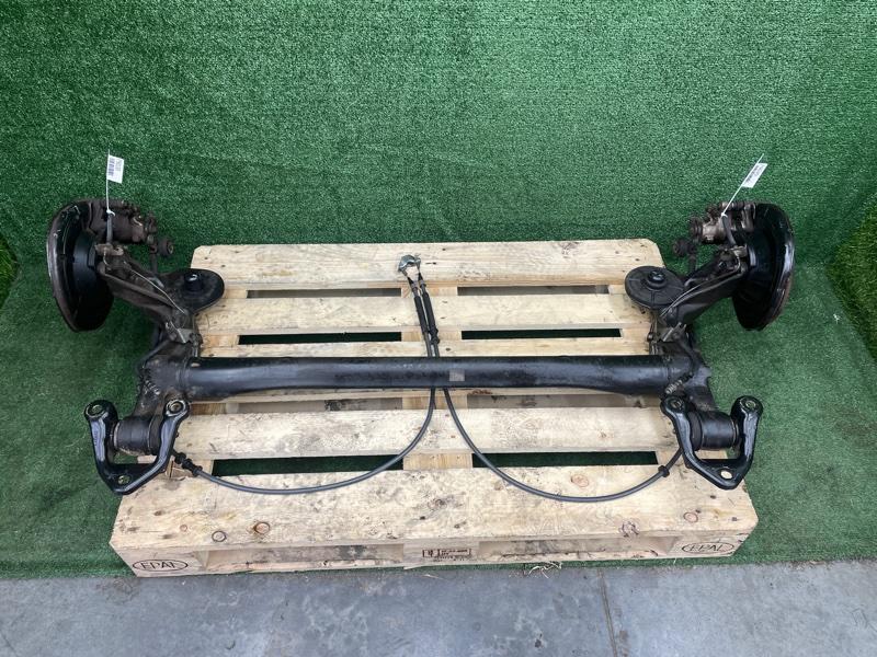 Задняя балка в сборе