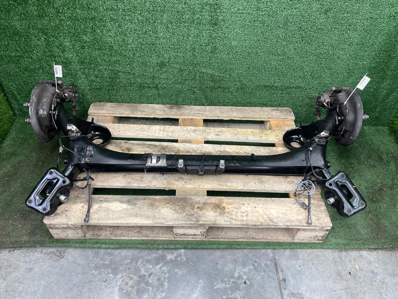 Задняя балка в сборе