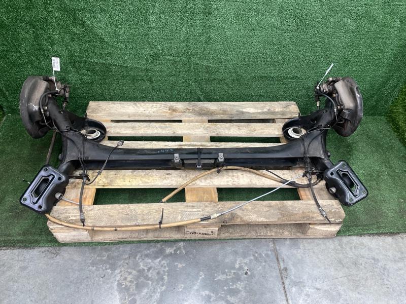 Задняя балка в сборе