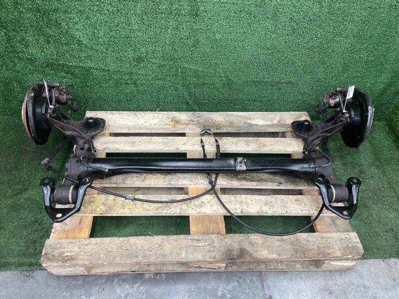 Задняя балка в сборе